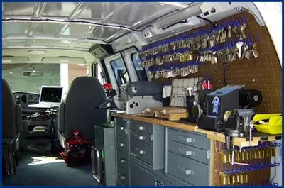 Advantage Locksmith Store Virginia Beach, VA 757-598-2862 - 2-mobile-locksmith